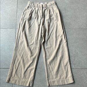 Abercrombie Sloane in Linen Blend Curve Love